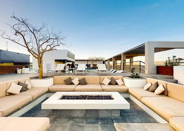 Cozy Downtown With Rooftop Pool & Arch/ocean Views *
