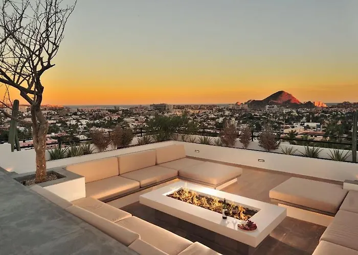 Cozy Downtown With Rooftop Pool & Arch/ocean Views * Cabo San Lucas