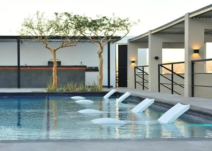 Holiday home Cozy Downtown With Rooftop Pool & Arch/ocean Views