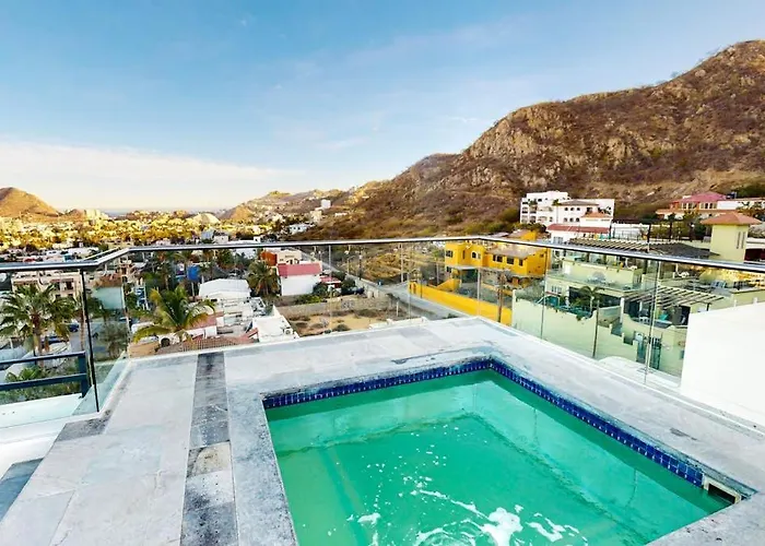 Holiday home Cozy Downtown With Rooftop Pool & Arch/ocean Views